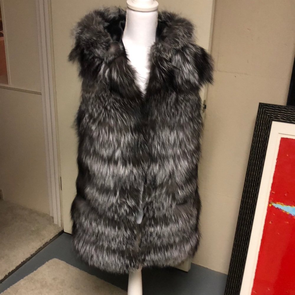 Genuine silver fox fur vest with hood